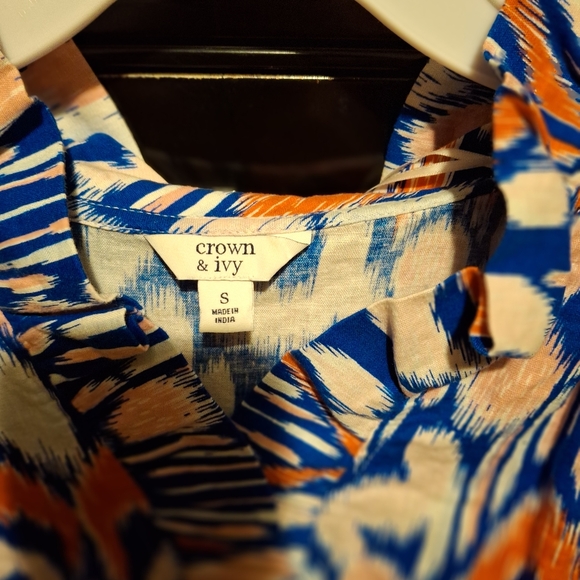 Top - Picture 2 of 3